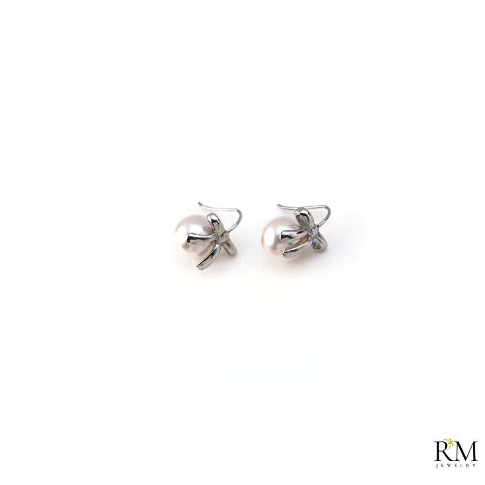 Brinco com Laço e Pérola