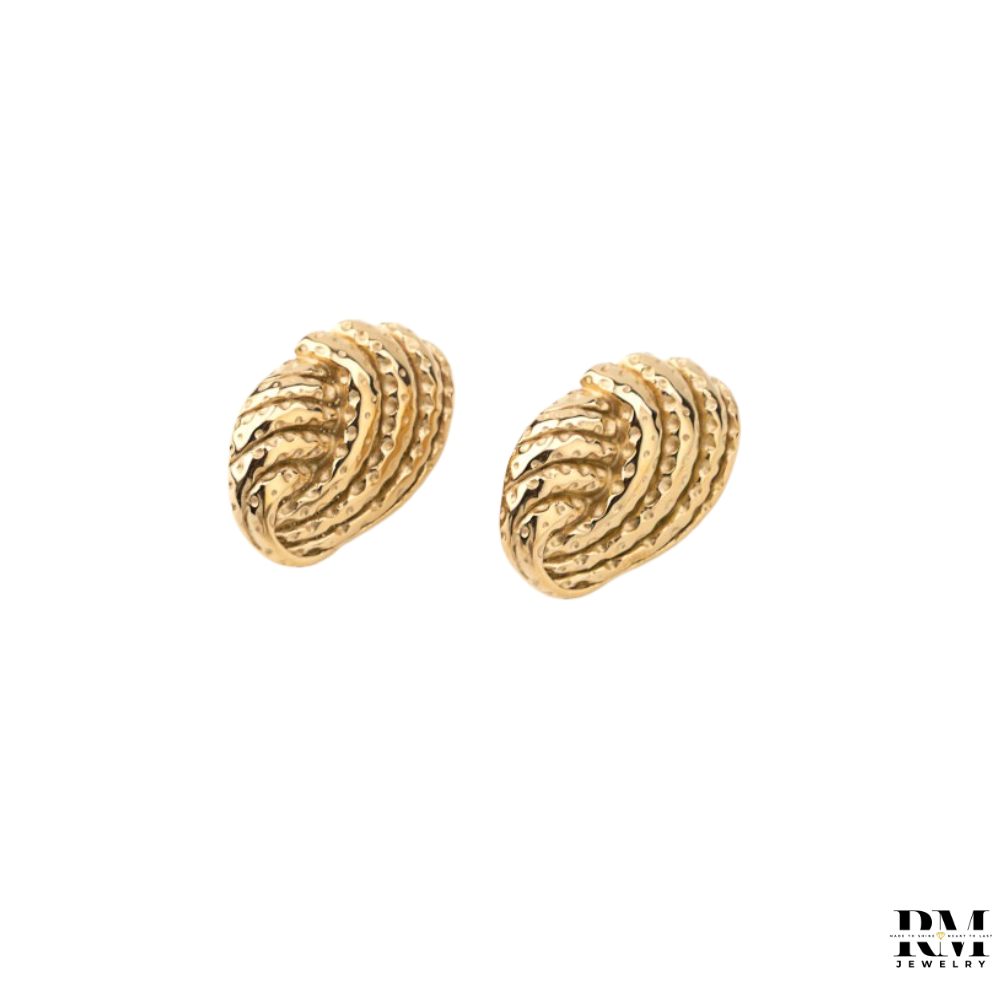 Brinco Concha Oval Trabalhada