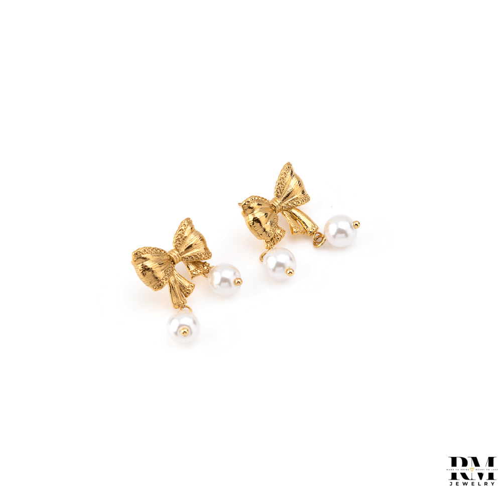 Brinco com Laço e Pérolas