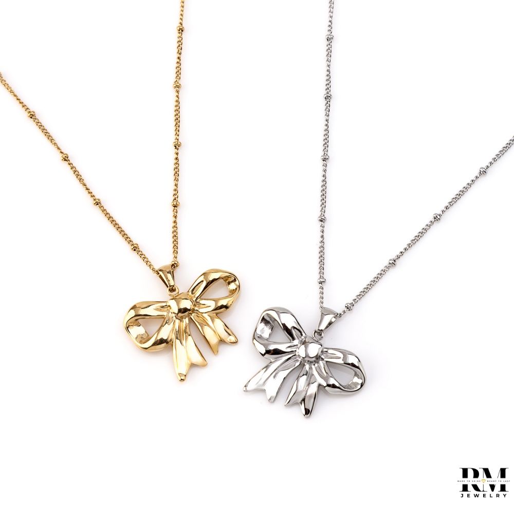 Colar com Pingente em Laço Pequeno