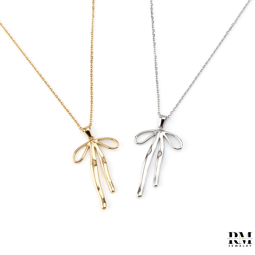 Colar com Pingente em Laço Grande